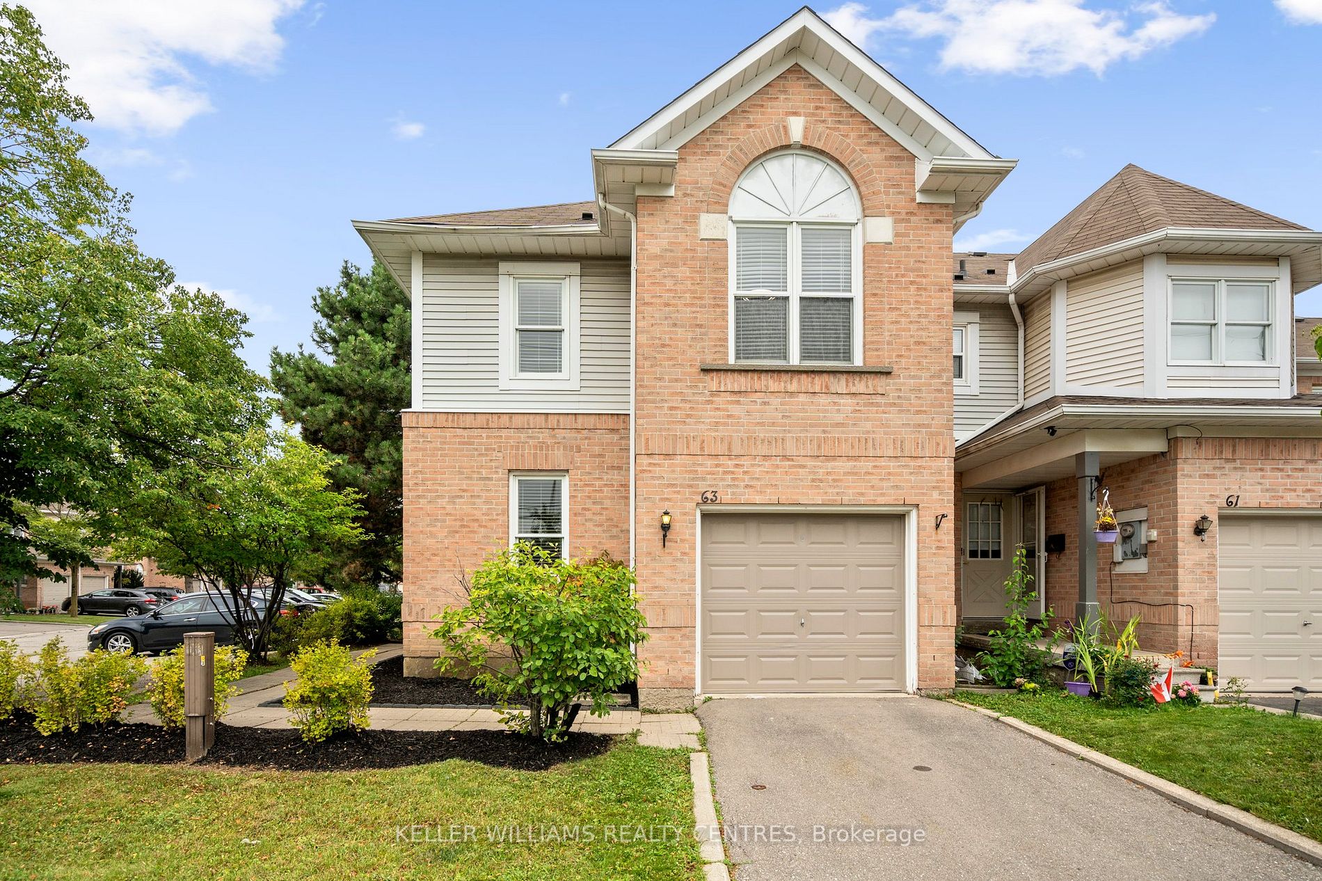 63 Wickstead Crt, #33