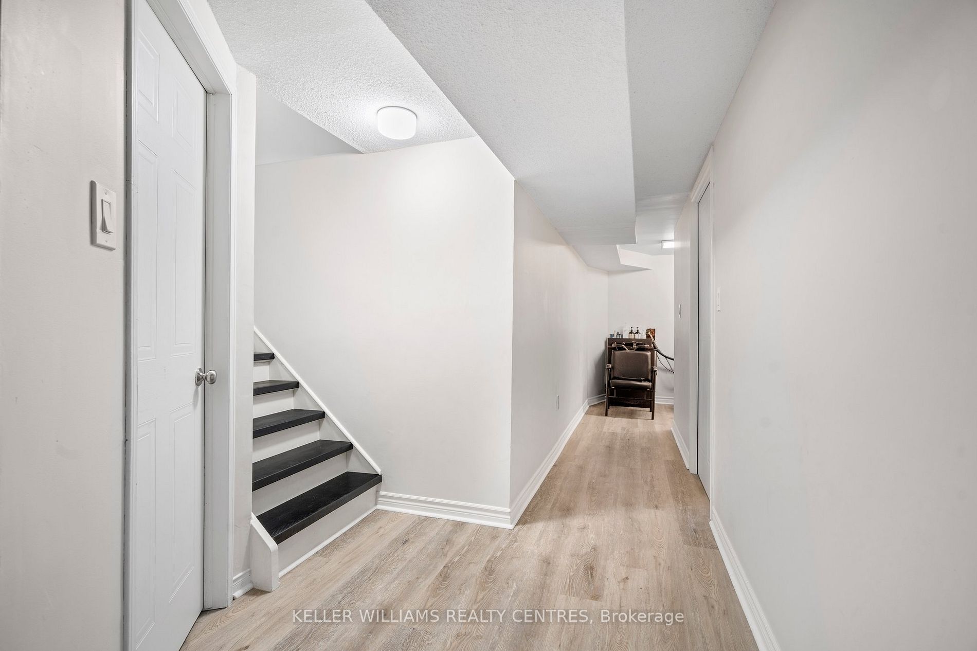 63 Wickstead Crt, #33