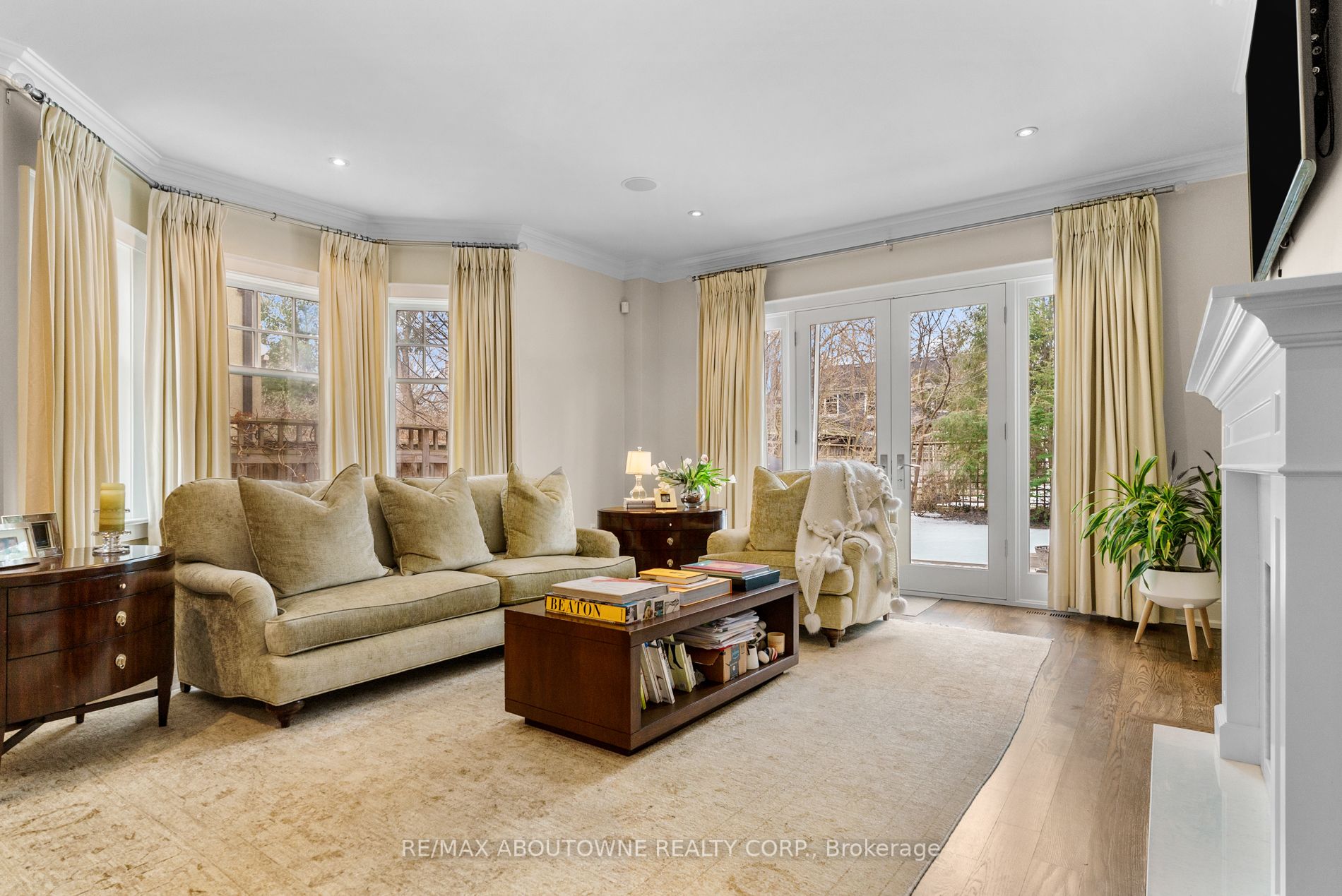 166 Watson Ave