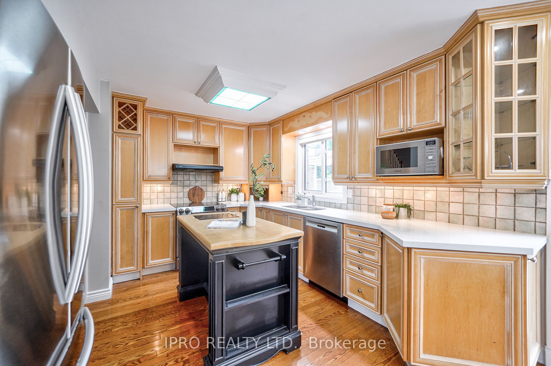 324 Woodlawn Crescent
