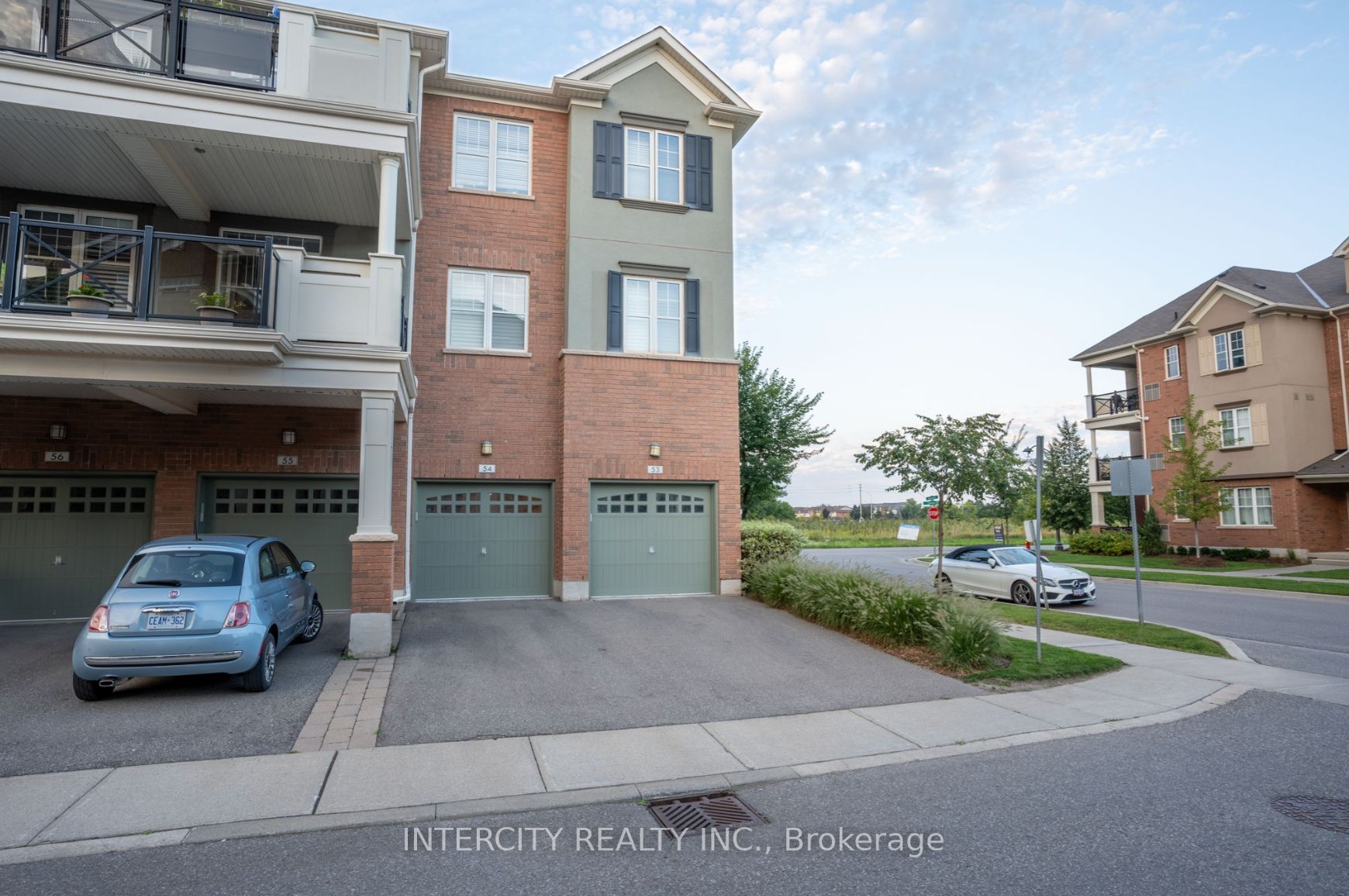 2326 Taunton Rd, #204