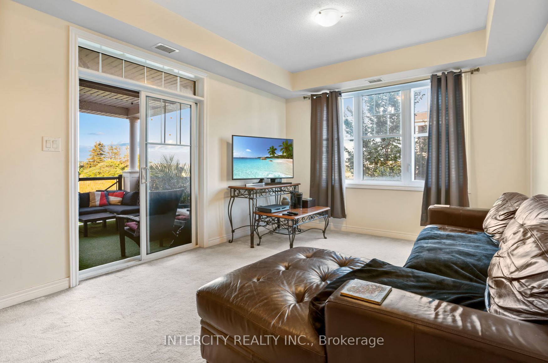 2326 Taunton Rd, #204