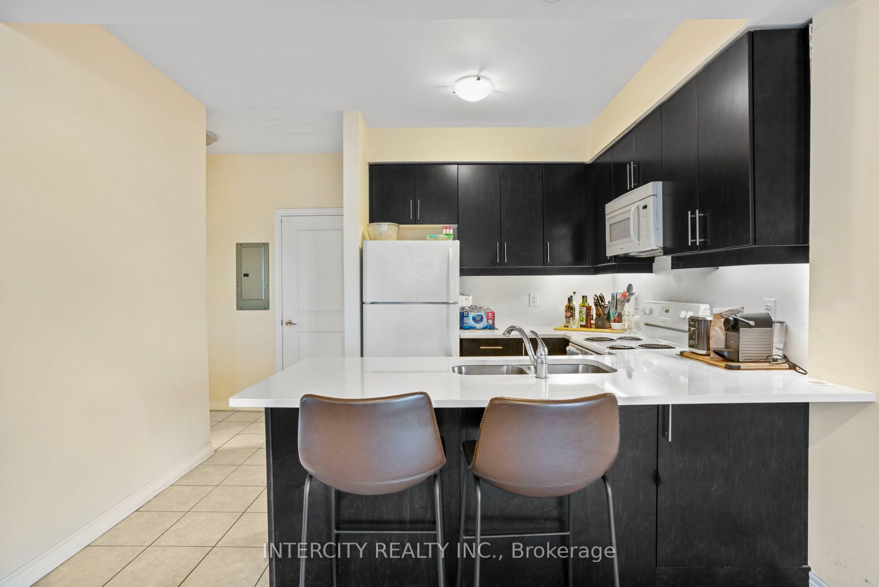 2326 Taunton Rd, #204