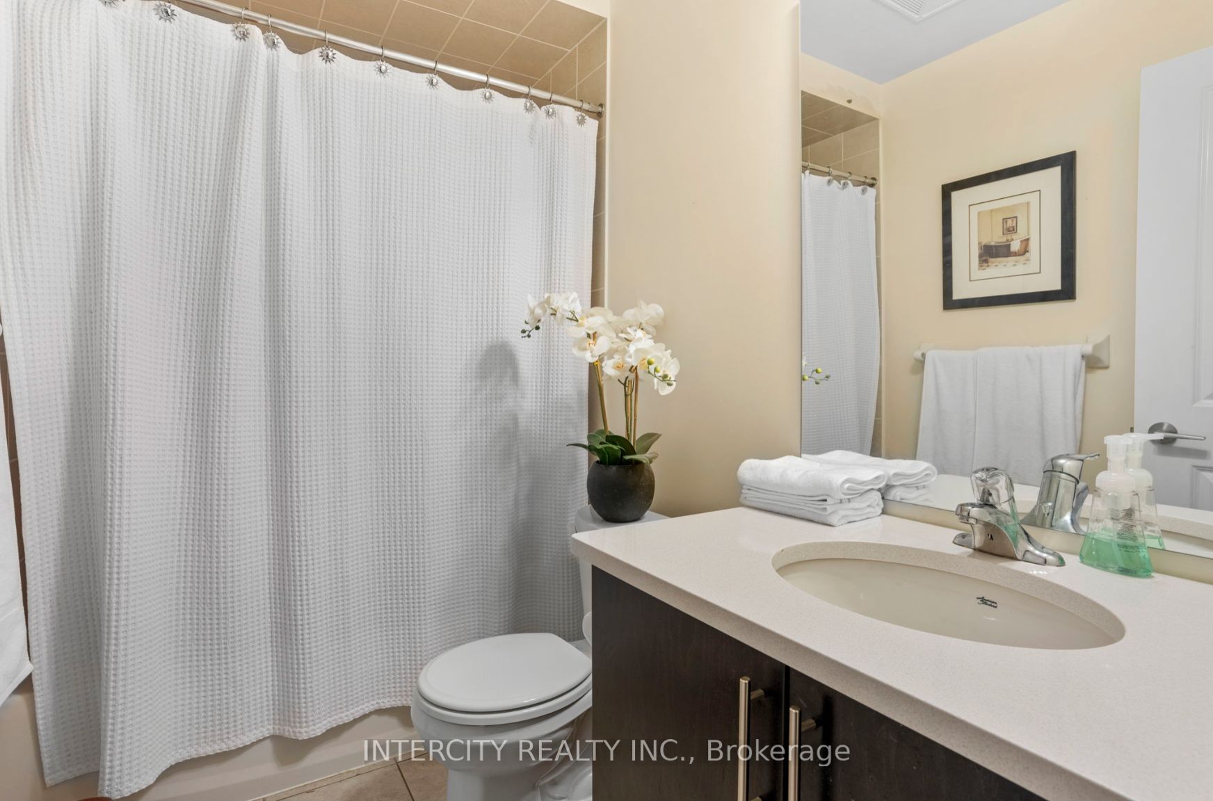 2326 Taunton Rd, #204