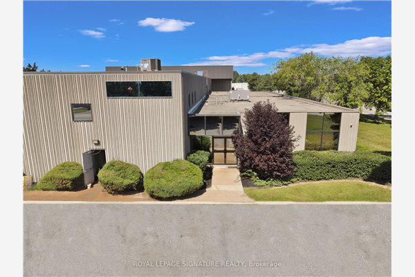 2 Lowry Dr, Brampton