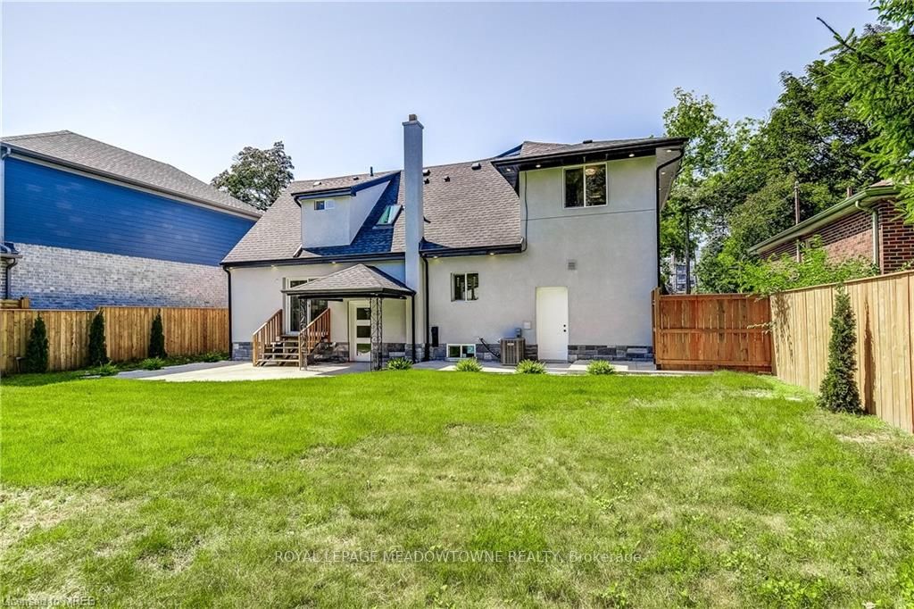 312 Mallard Avenue