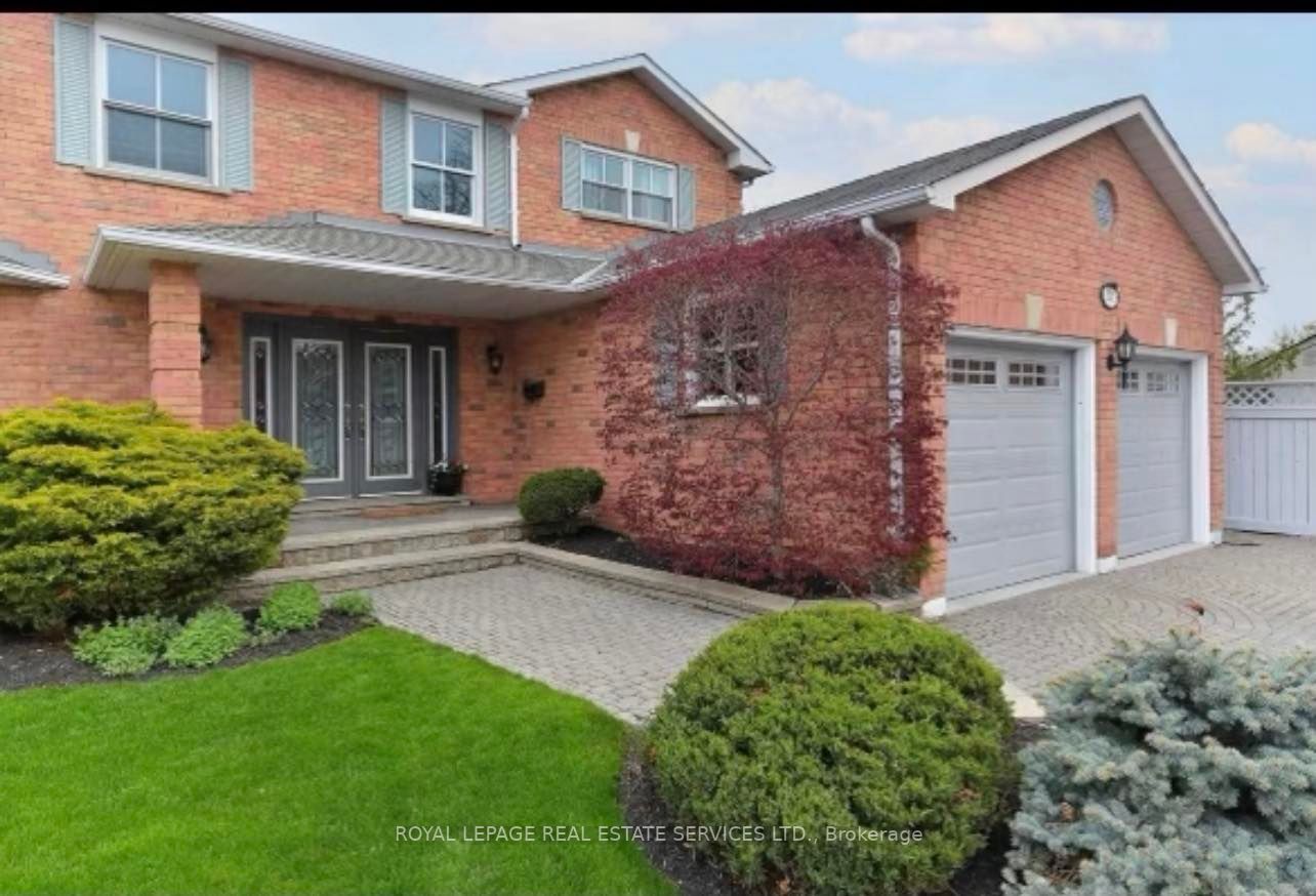 3213 Trelawny Circ
