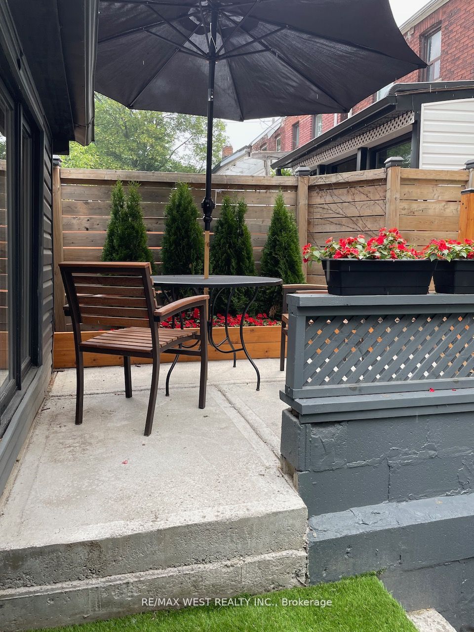46 Pelham Ave