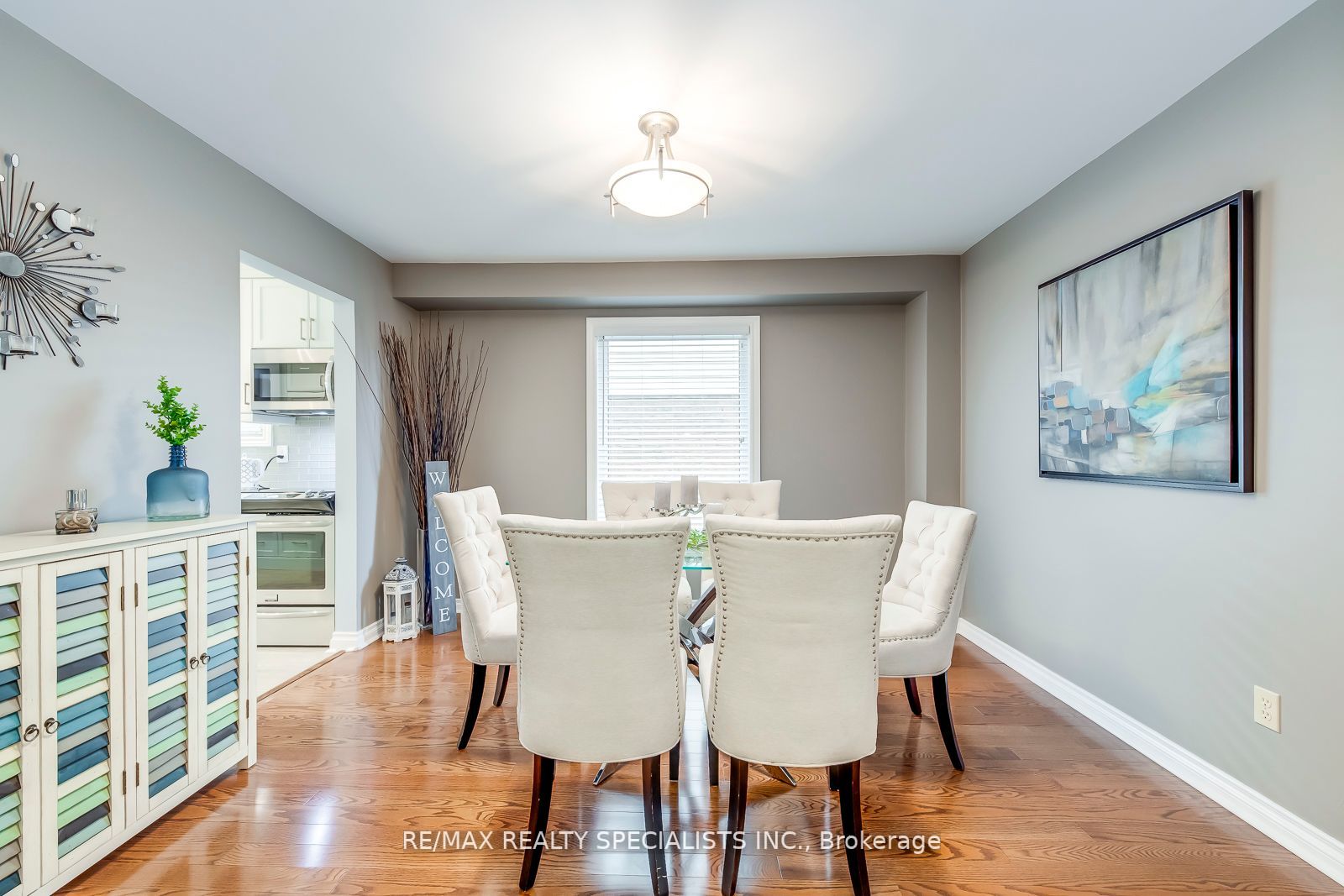 8 Ferguson Pl