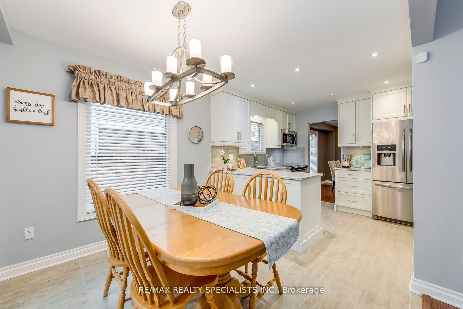 8 Ferguson Pl