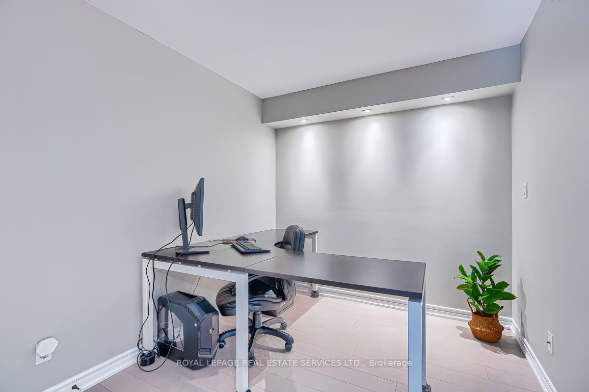 2085 Appleby Line, #205