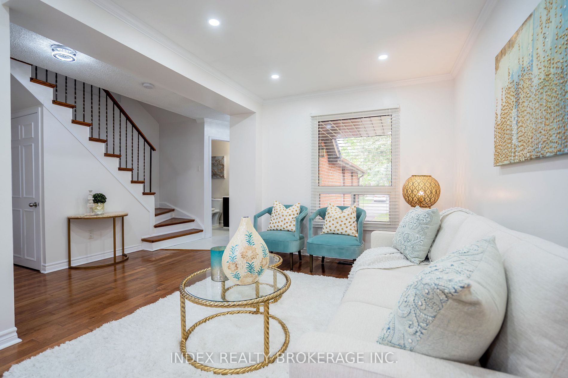 19 Rustywood Drive