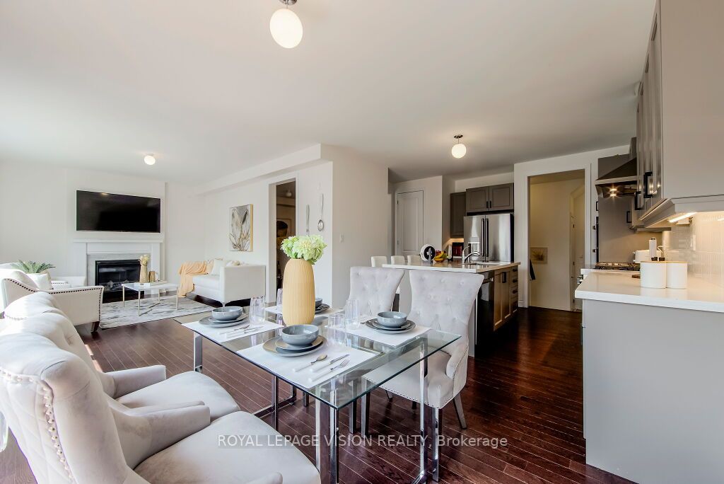 14 Lowell Cres