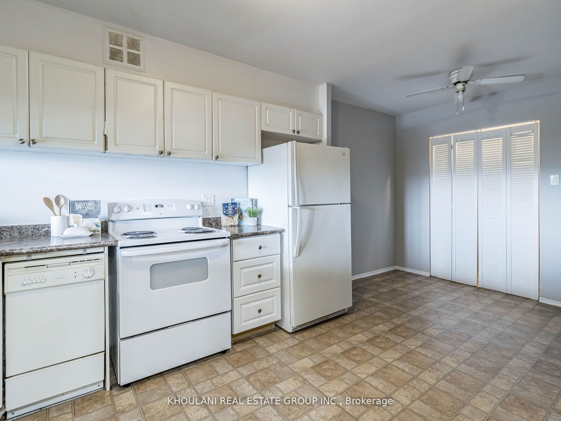 234 Albion Rd, #1412