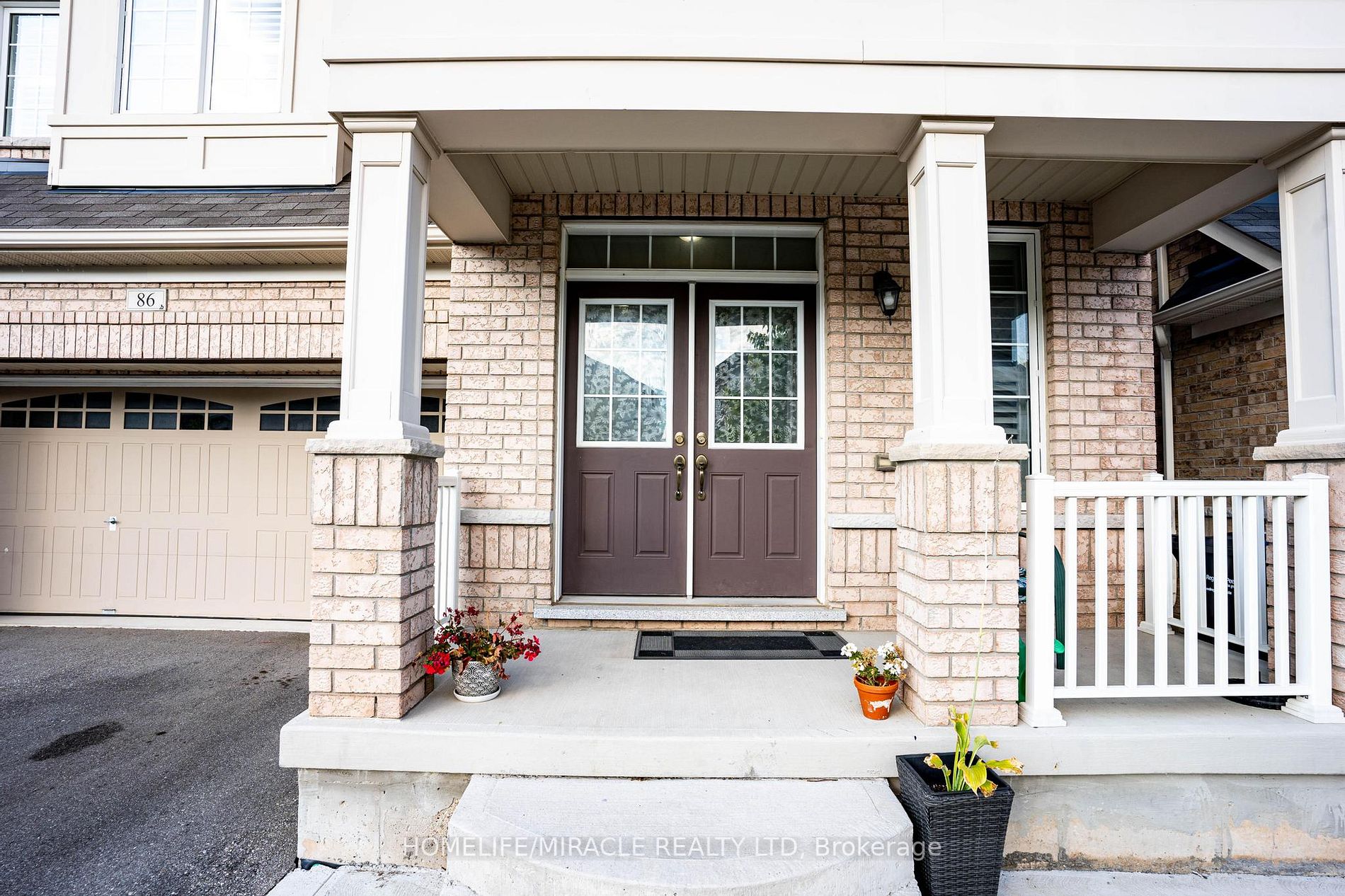 86 Monkton Circ