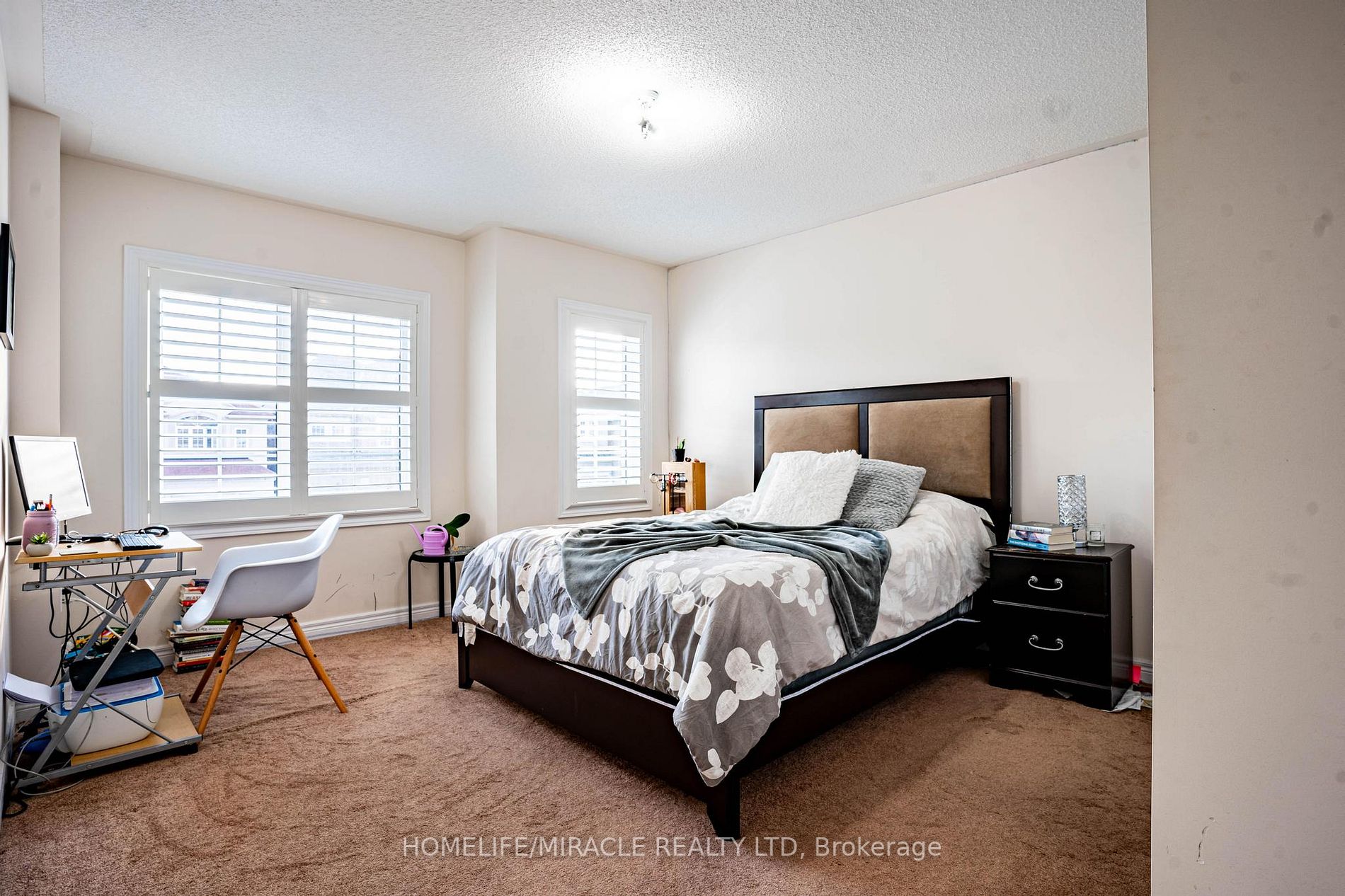 86 Monkton Circ