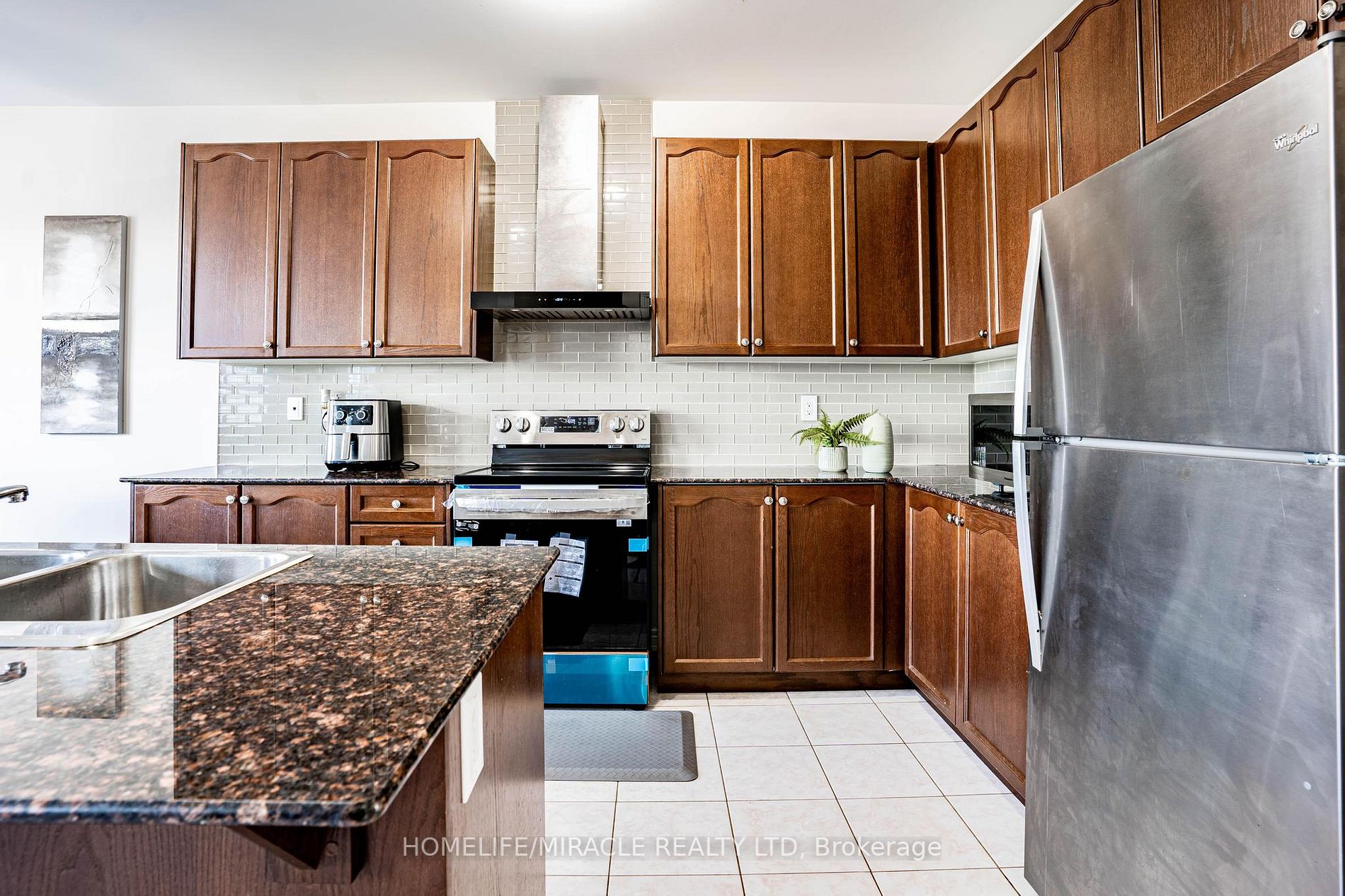 86 Monkton Circ