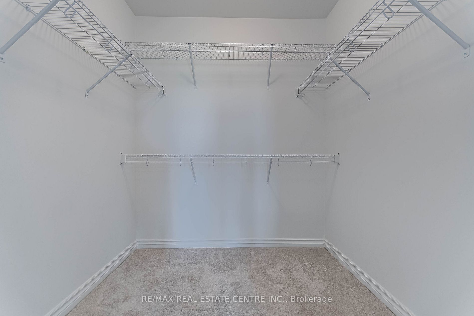 493 Gordon Krantz Ave