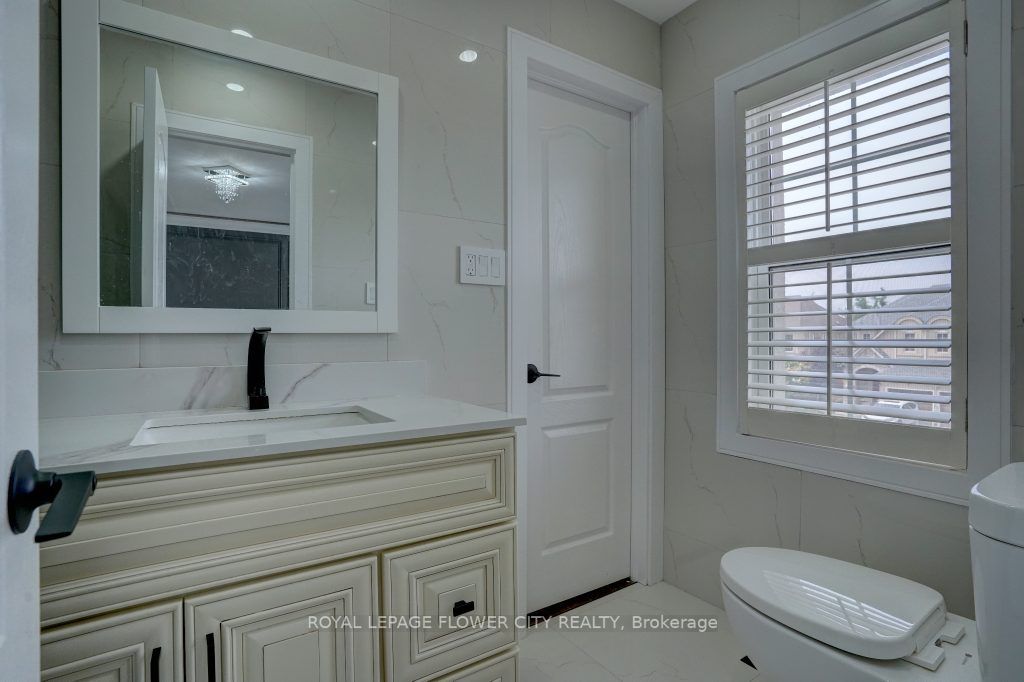 6 Sorbonne Dr