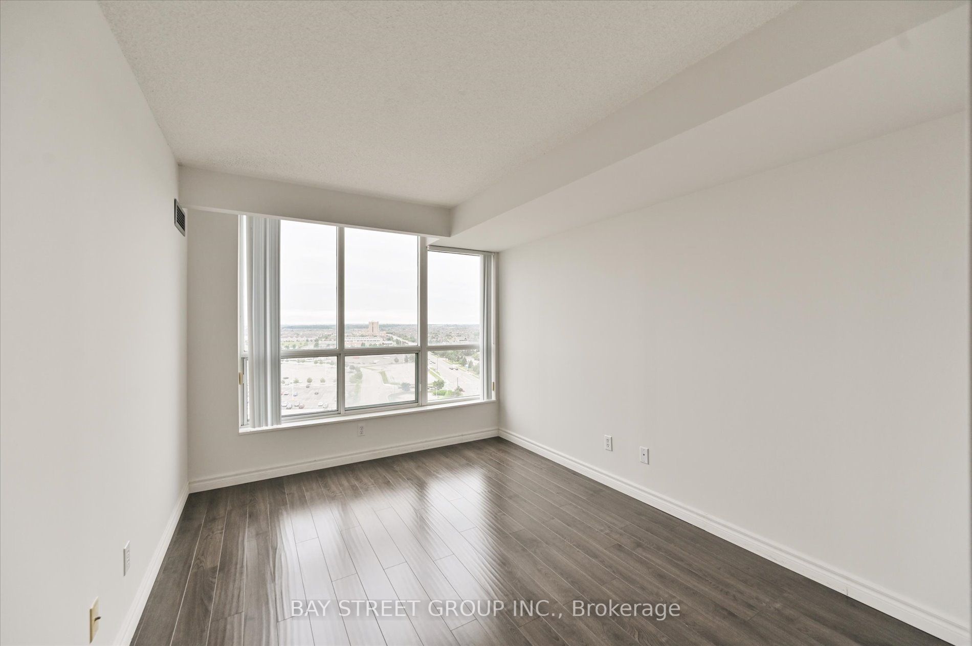 Listing W6795040 - Large Photo # 16