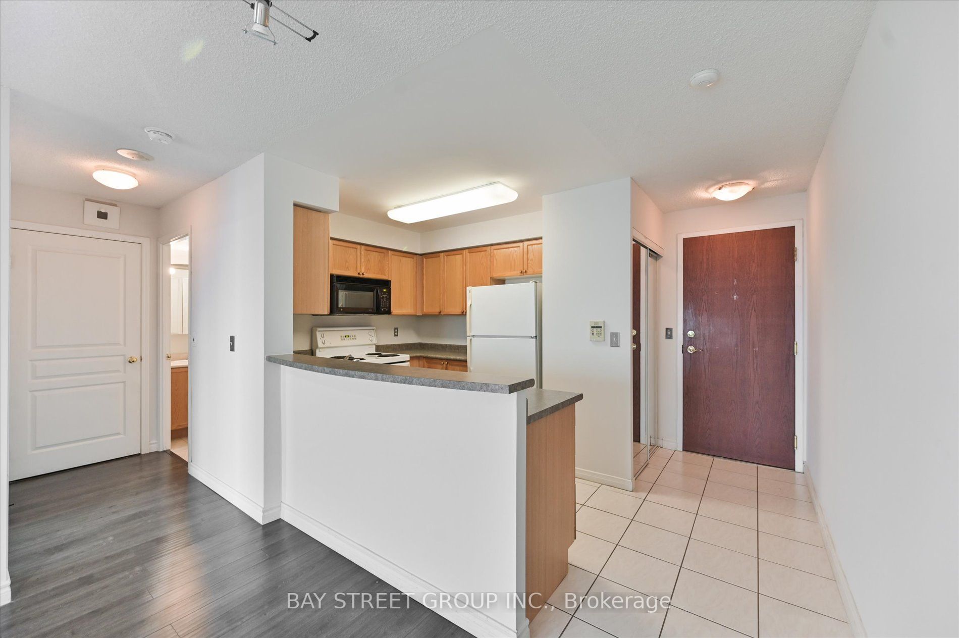 Listing W6795040 - Large Photo # 12