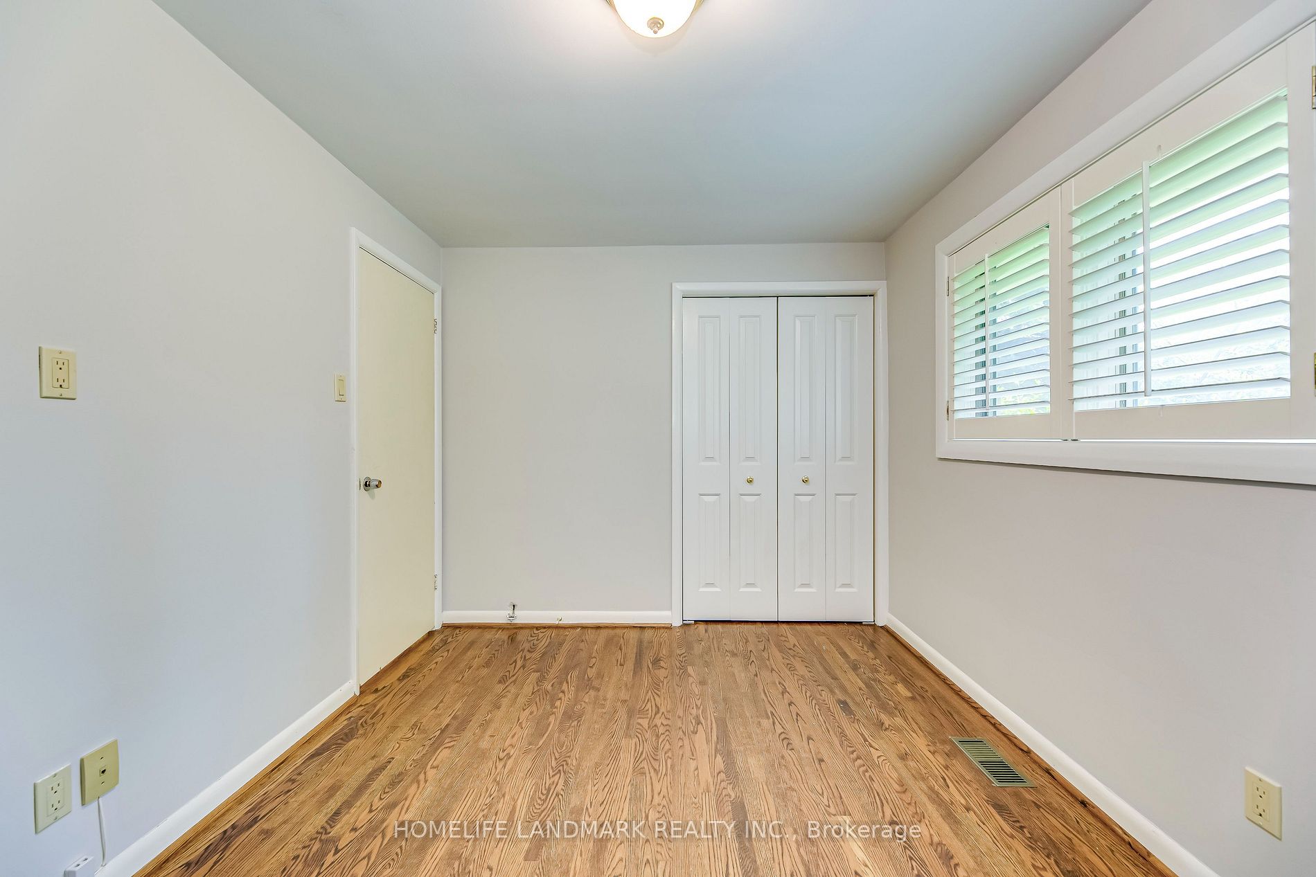 115 Wolfdale Avenue