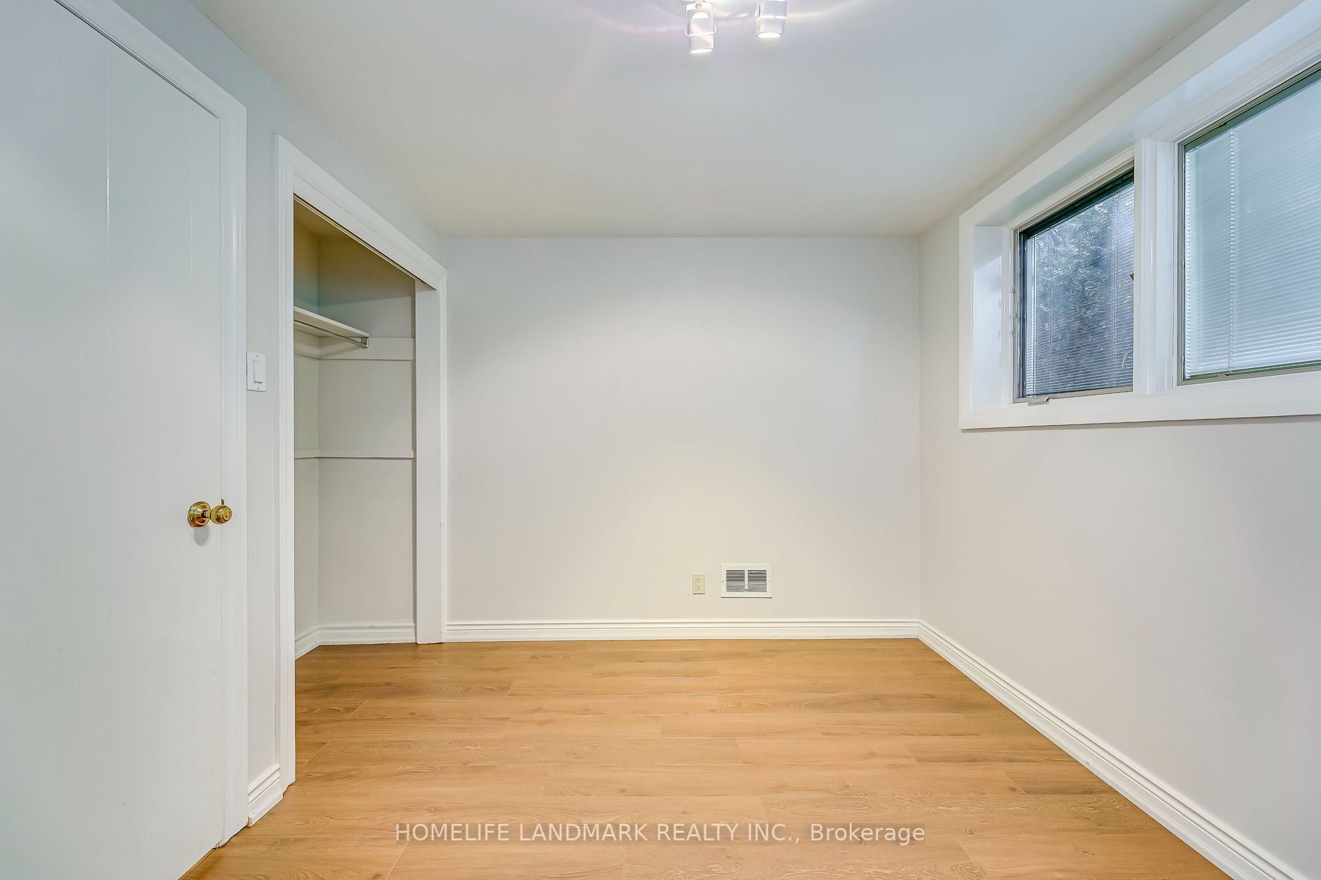 115 Wolfdale Avenue