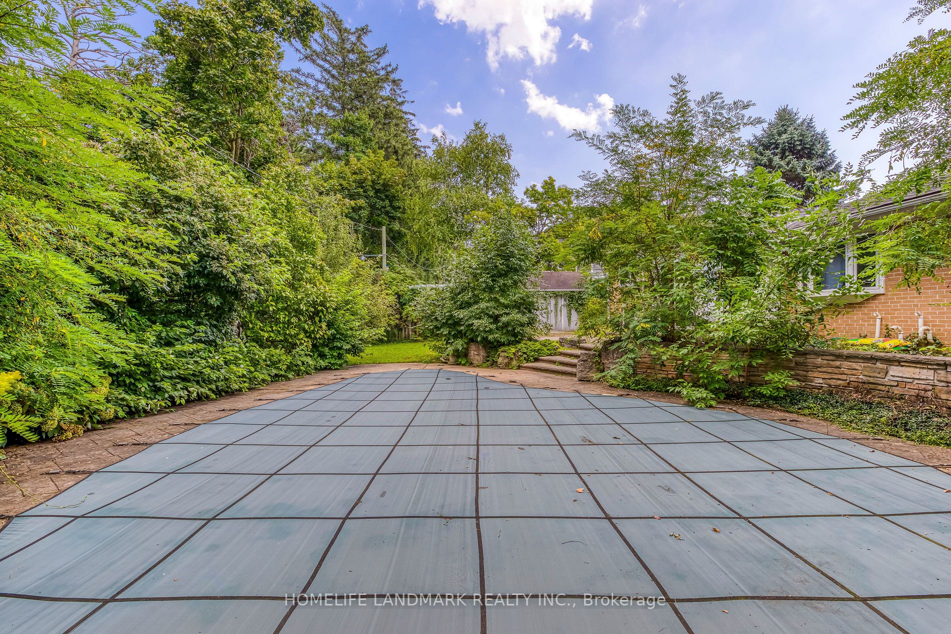 115 Wolfdale Avenue