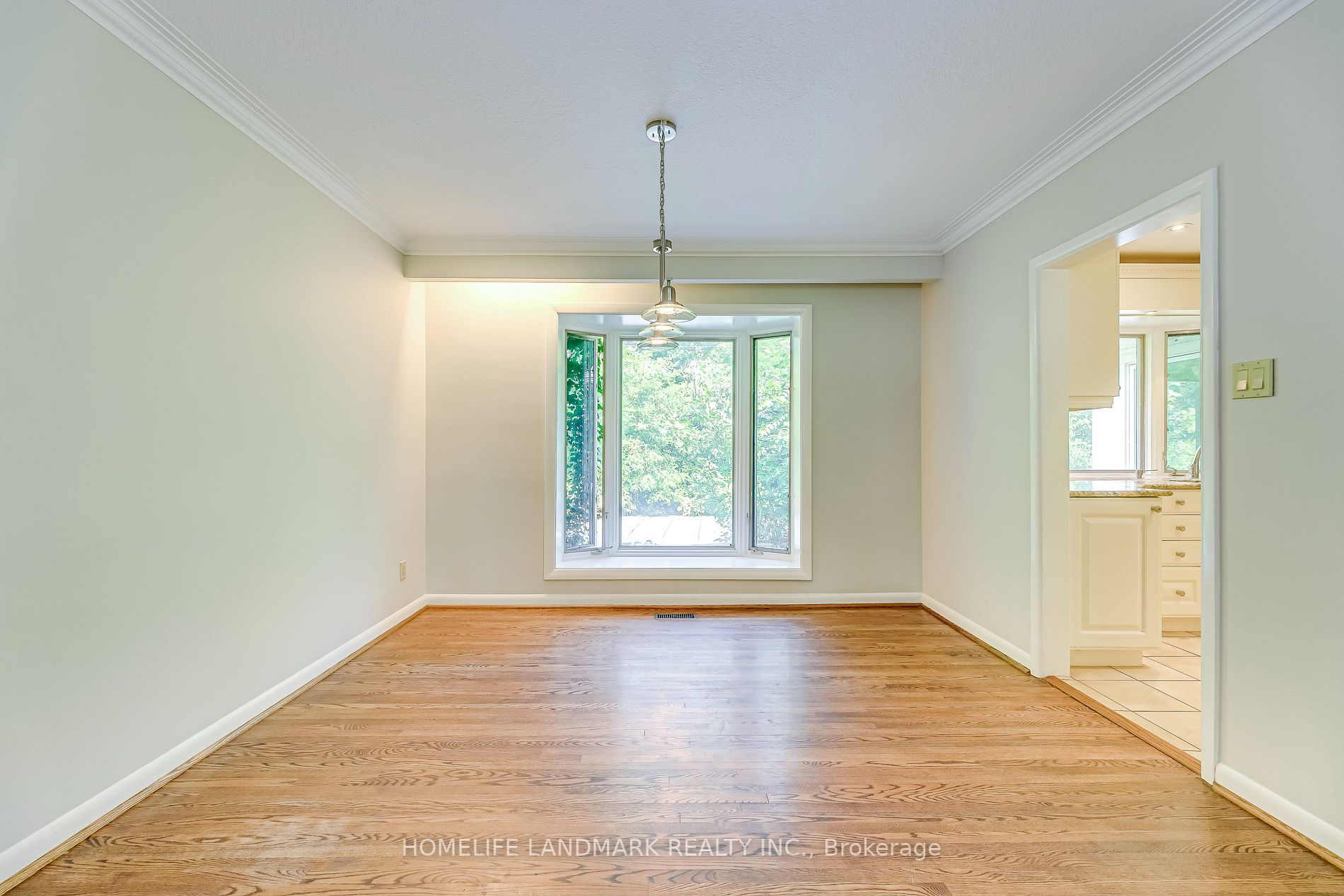 115 Wolfdale Avenue