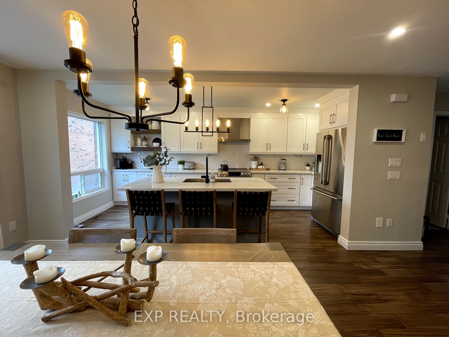 2 Clay Brick Crt, #110