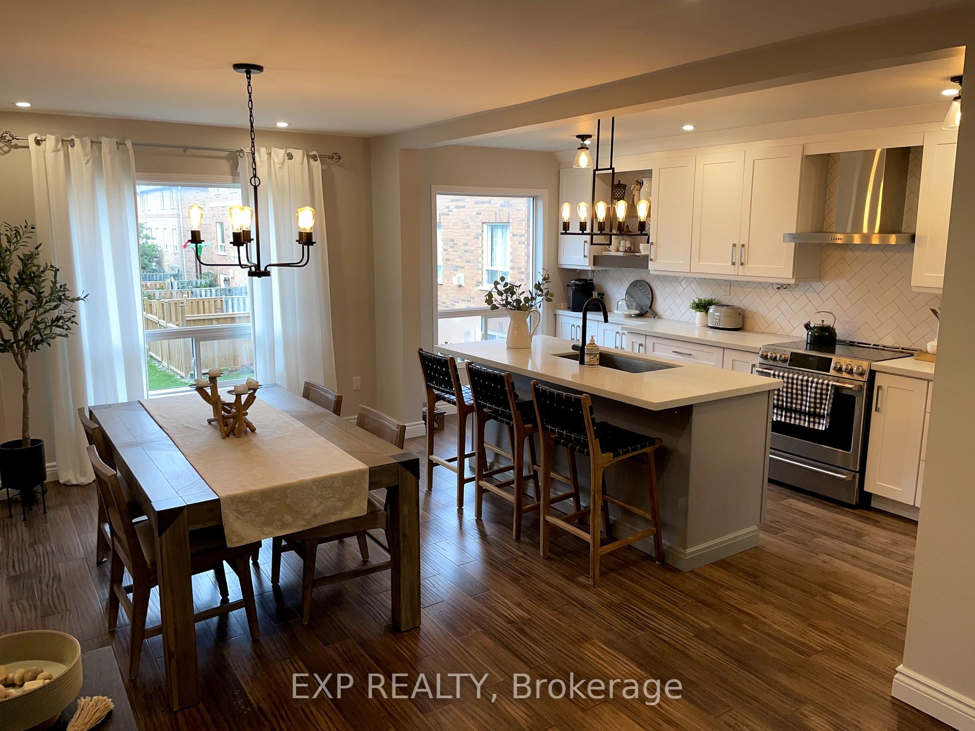 2 Clay Brick Crt, #110