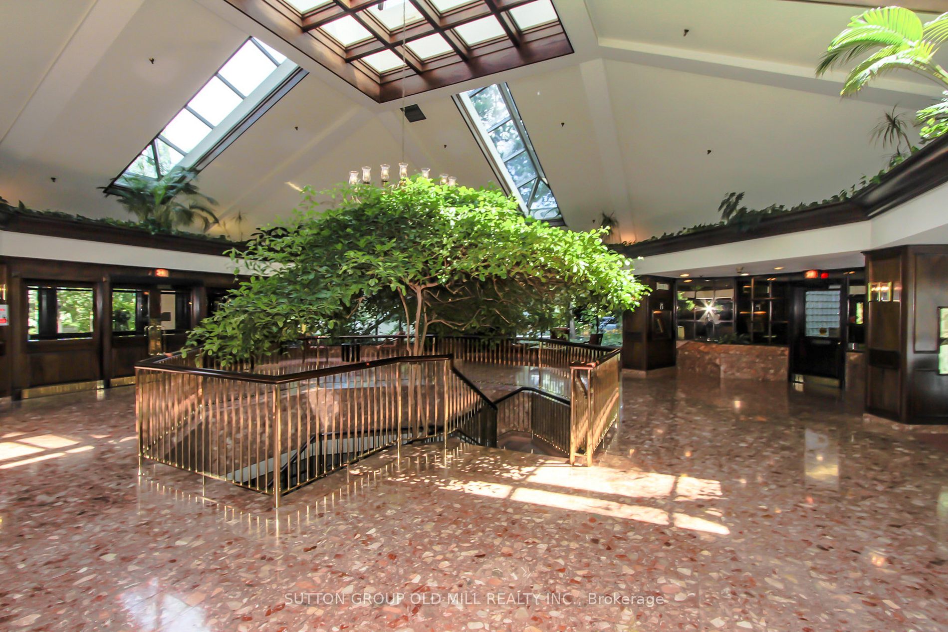 1320 Islington Ave, #405