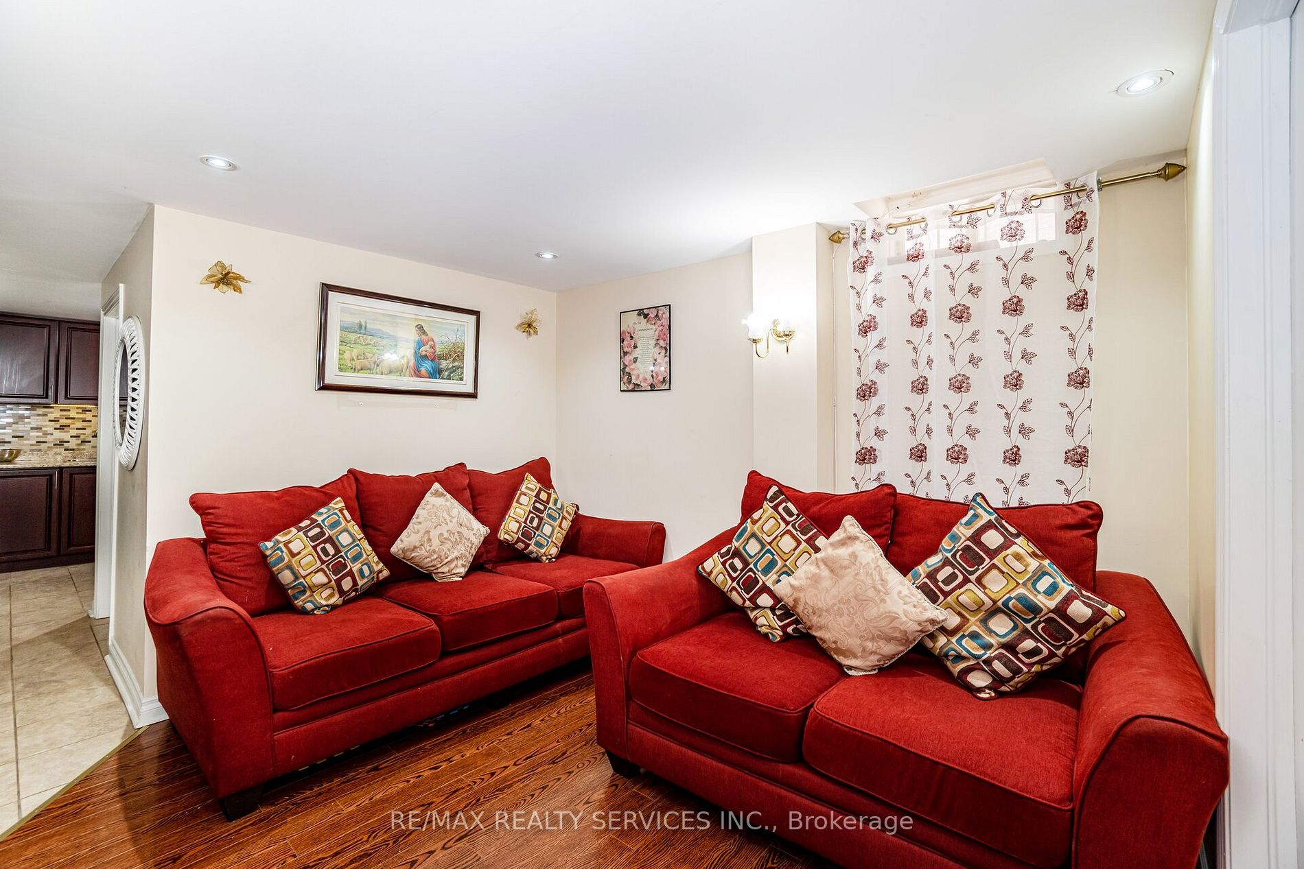 11 Briardale Road