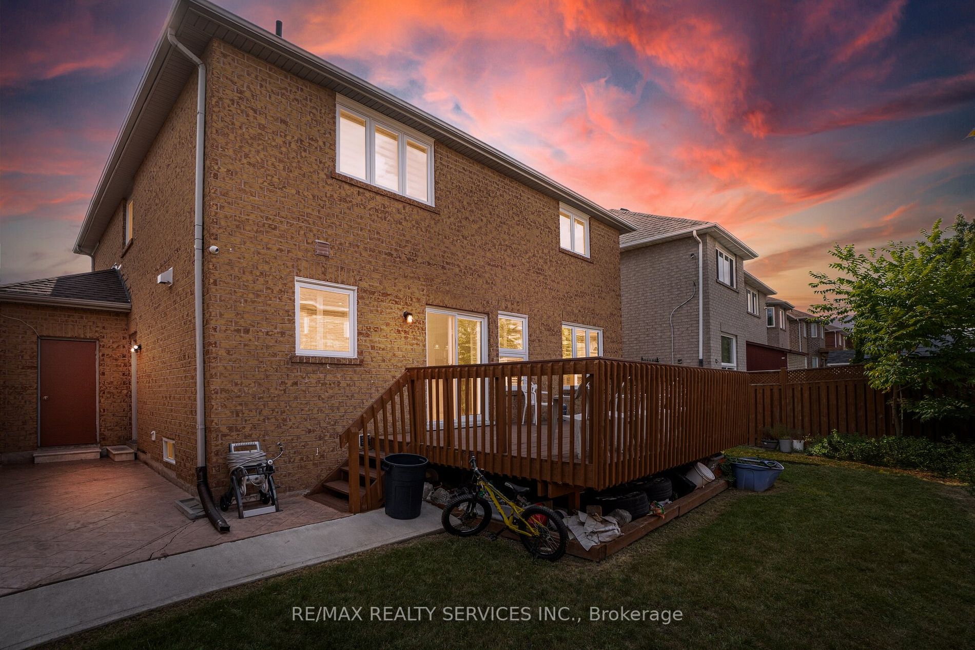 11 Briardale Road