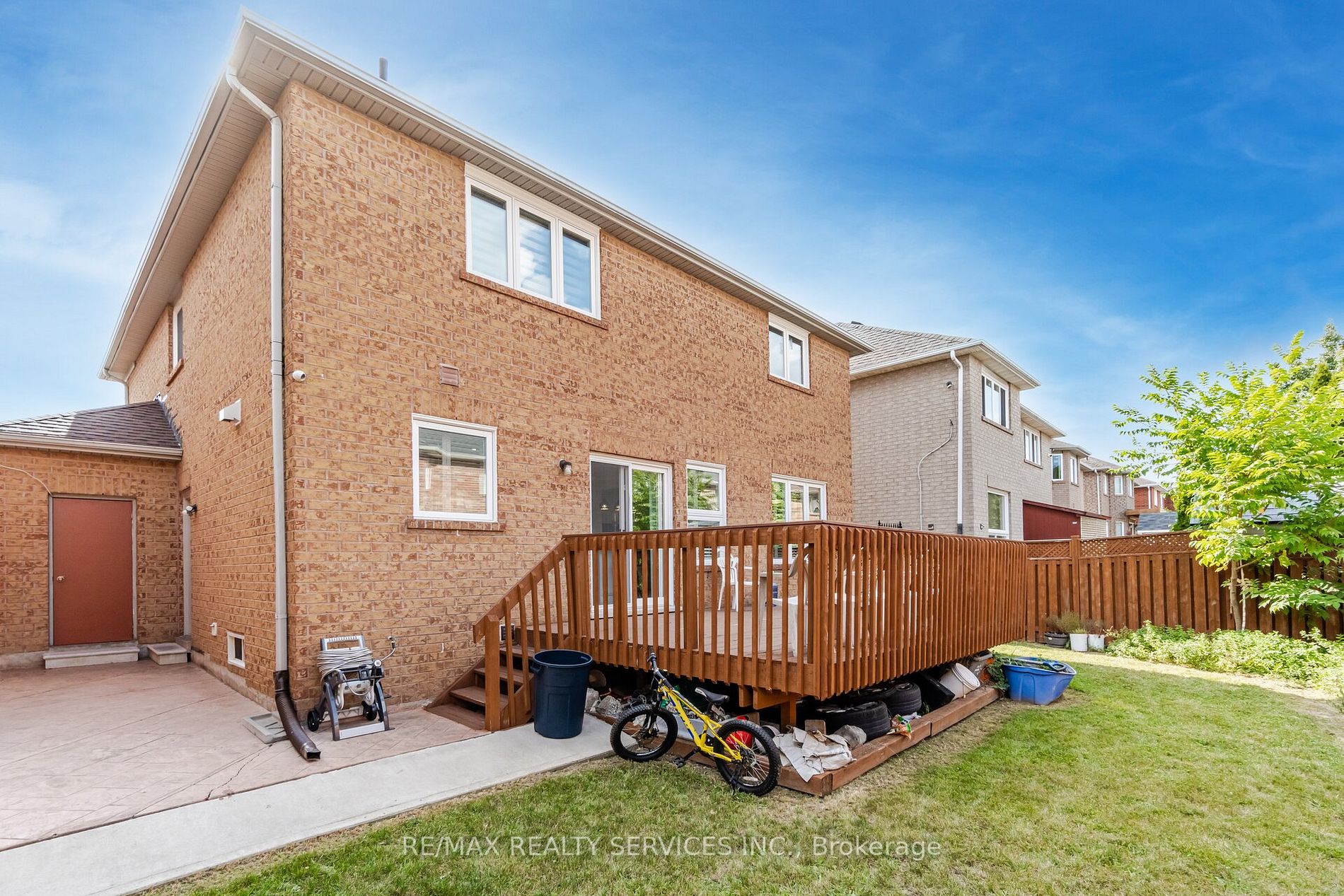 11 Briardale Road
