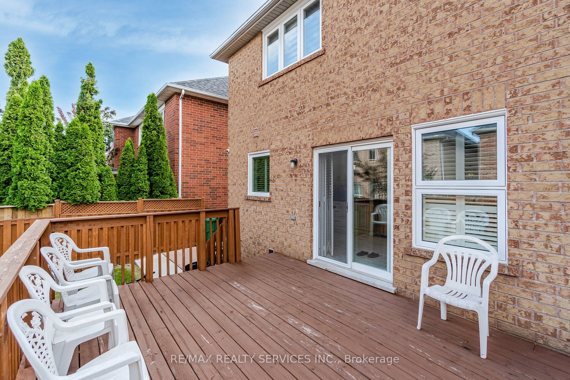 11 Briardale Road