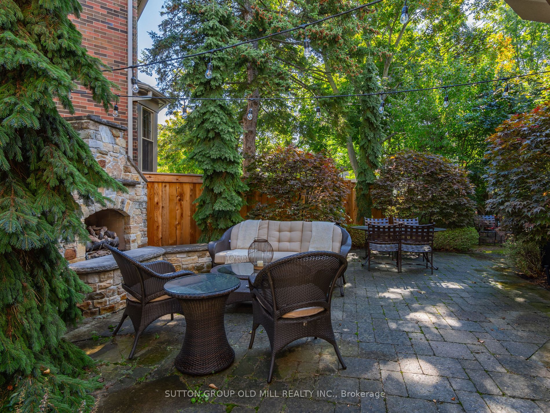 231 Grenview Blvd S