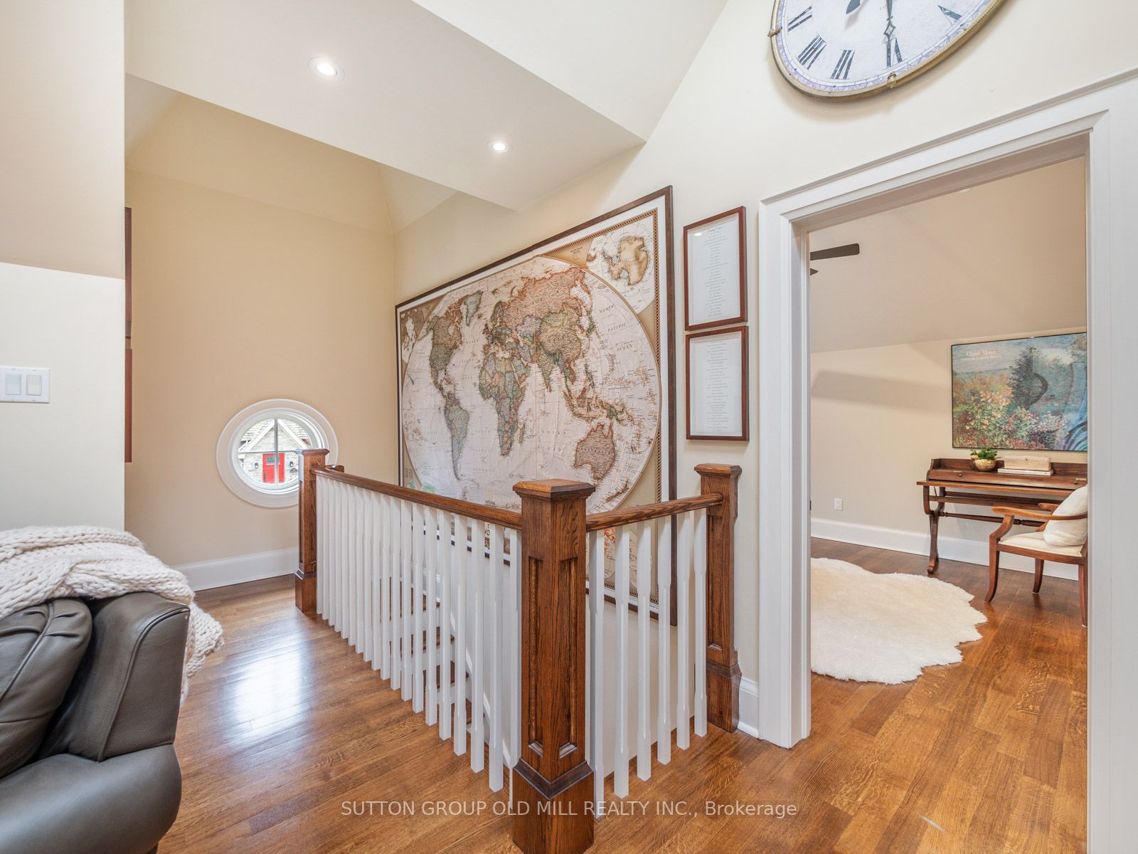231 Grenview Blvd S