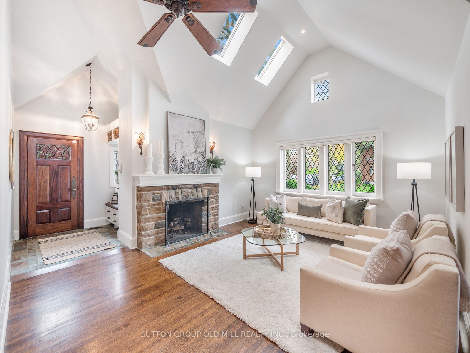 231 Grenview Blvd S