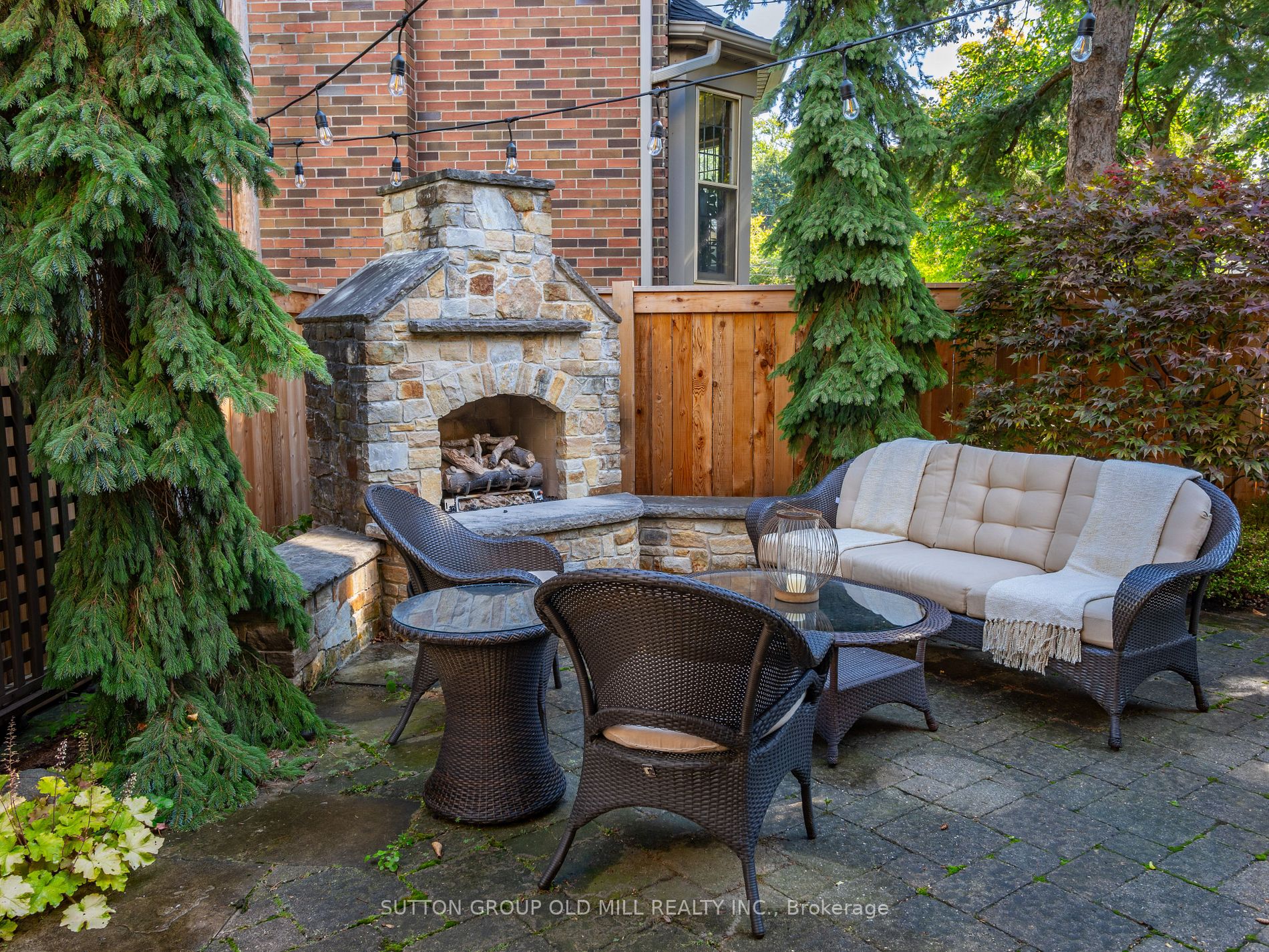 231 Grenview Blvd S