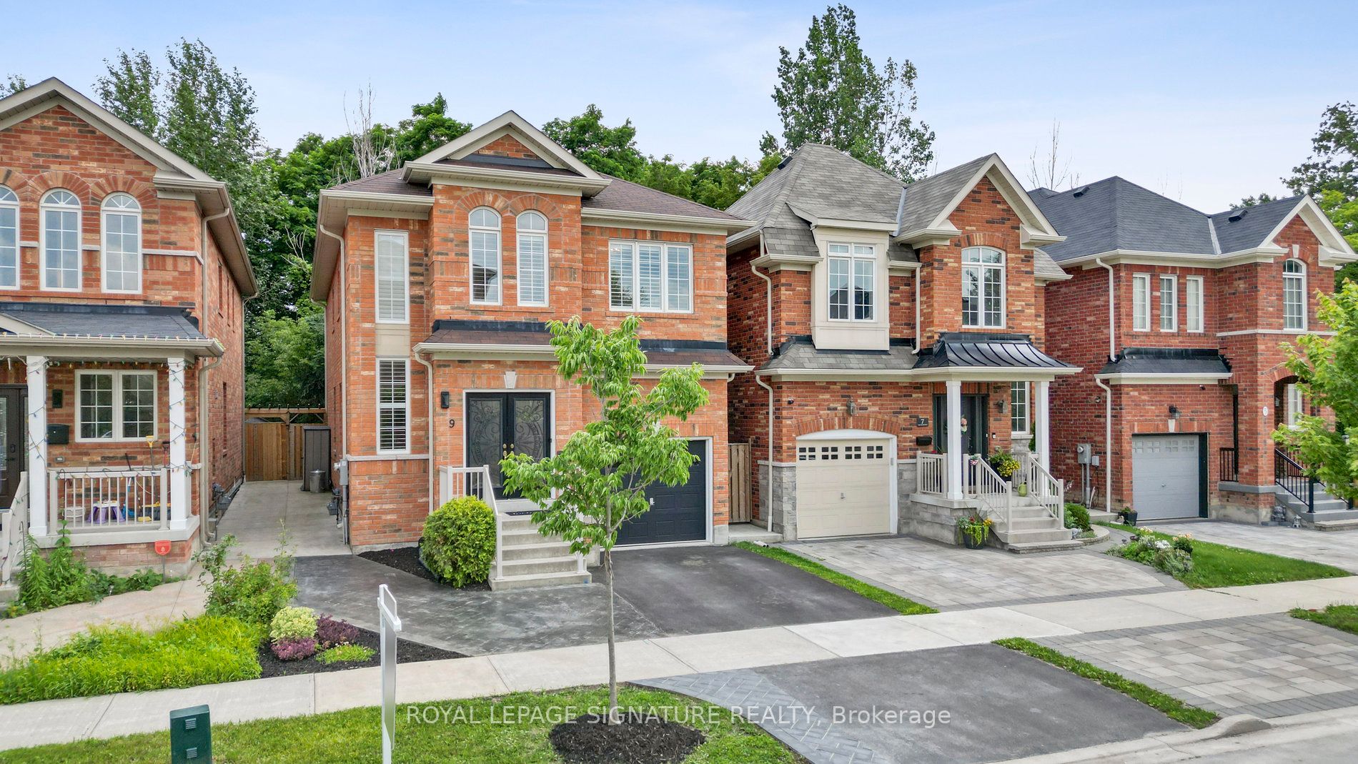 9 Isaac Devins Blvd