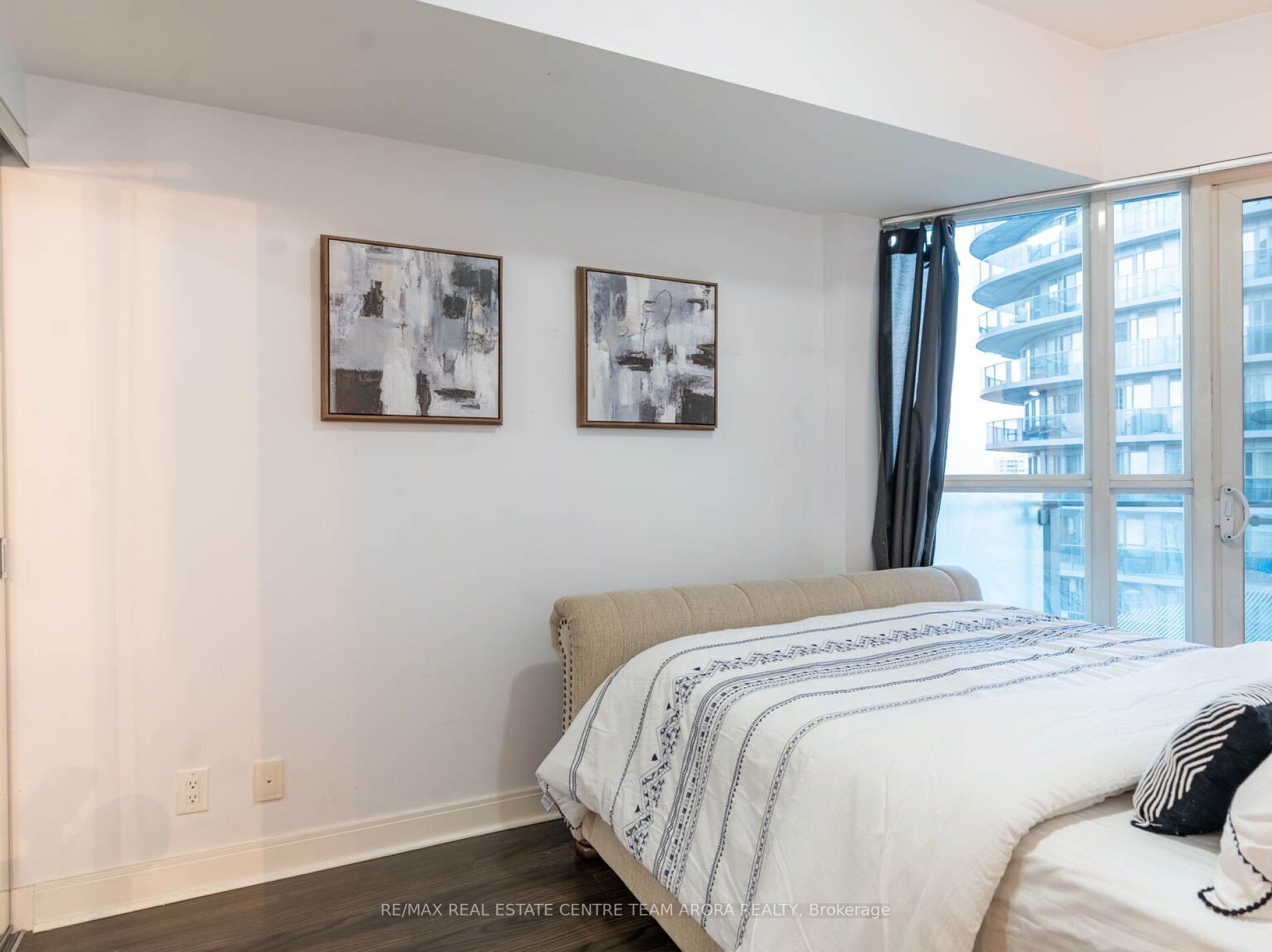 50 Absolute Ave, #1604