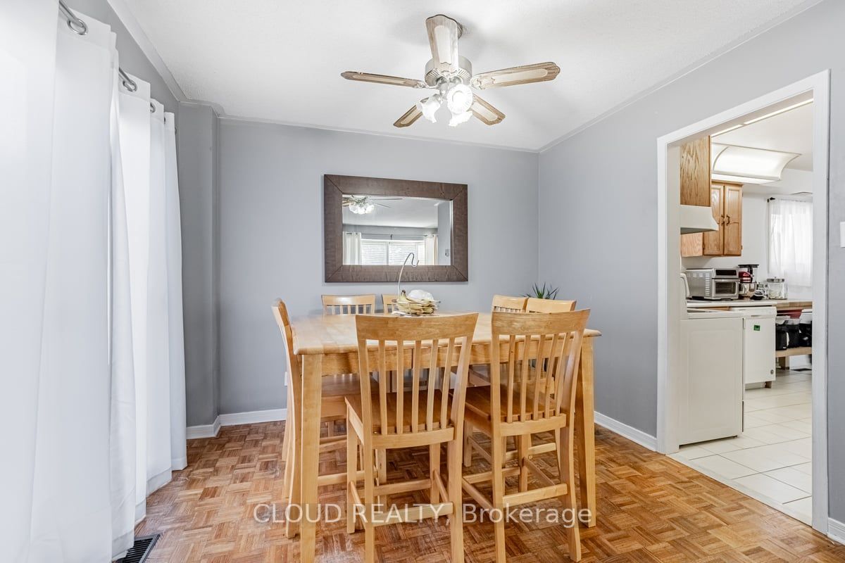 1089 Ivandale Dr S