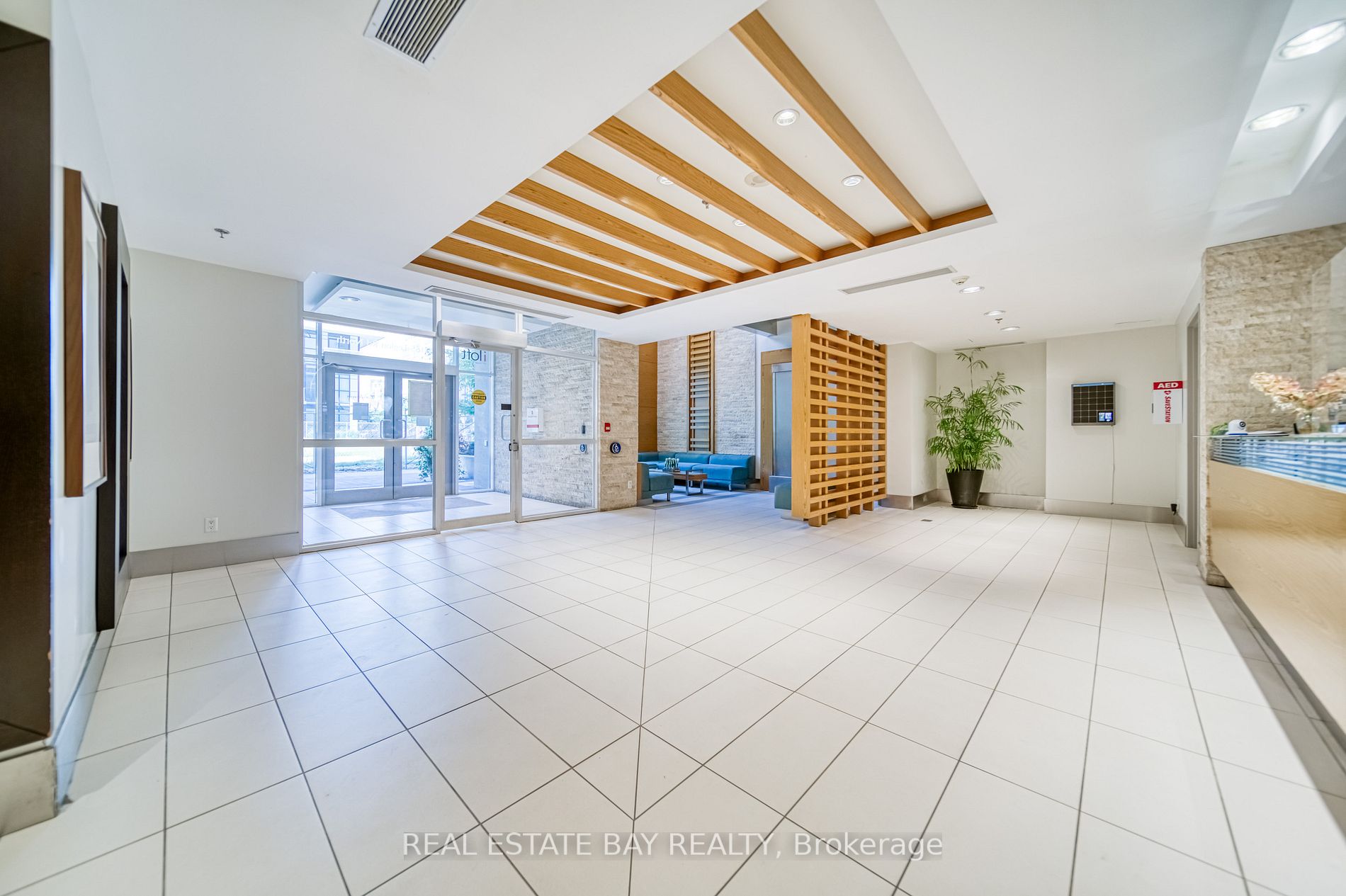165 Legion Rd N, #1426