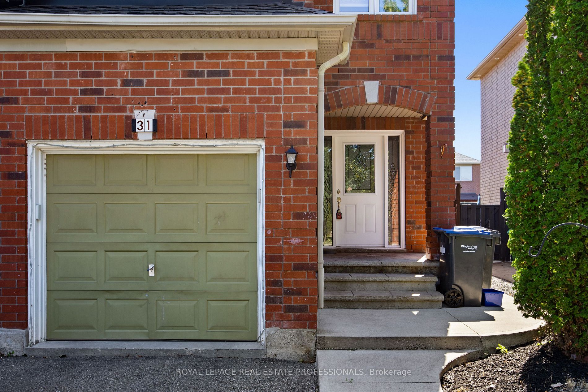 31 Lake Louise Drive