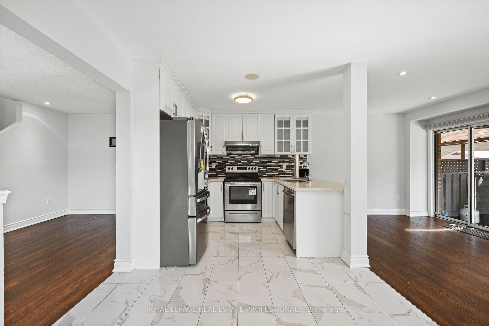31 Lake Louise Drive