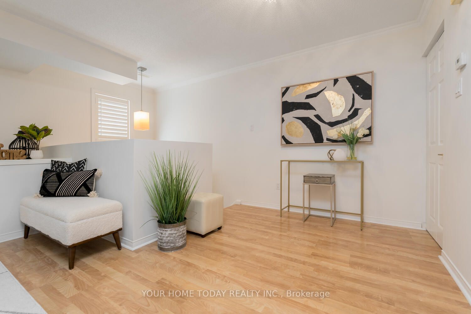 9A Robert Lane, #24