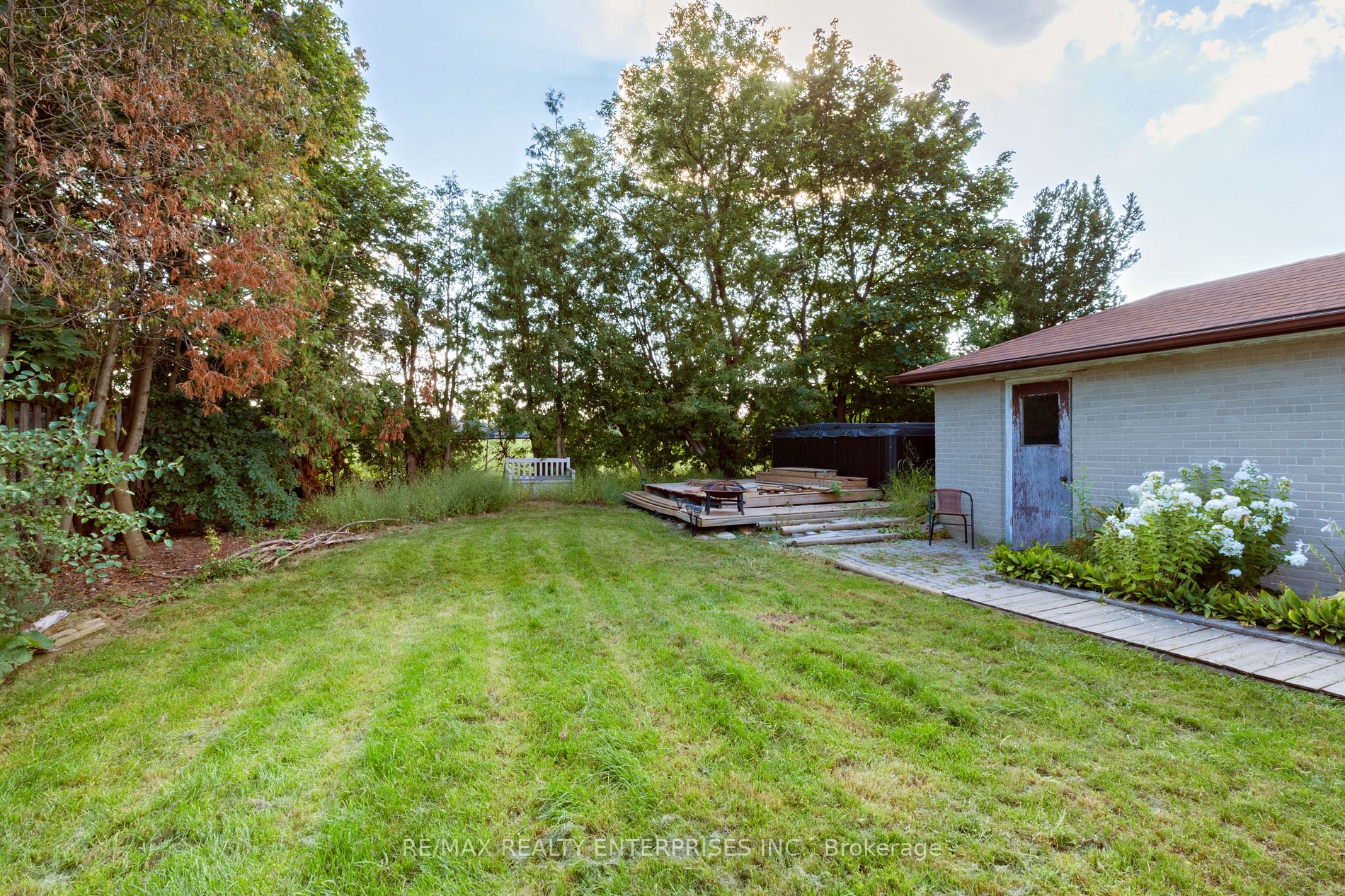 1496 Karenza Rd