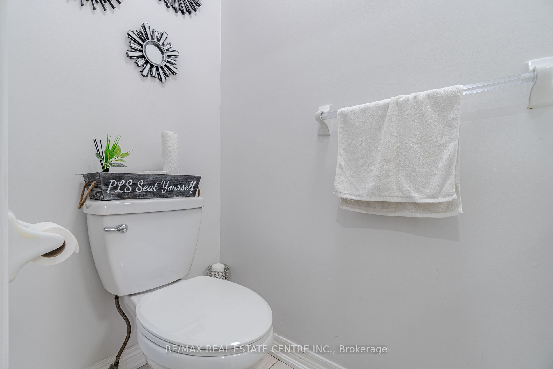 7 Dovehaven Cres