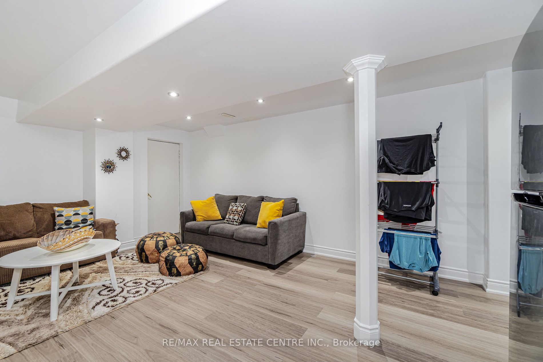 7 Dovehaven Cres